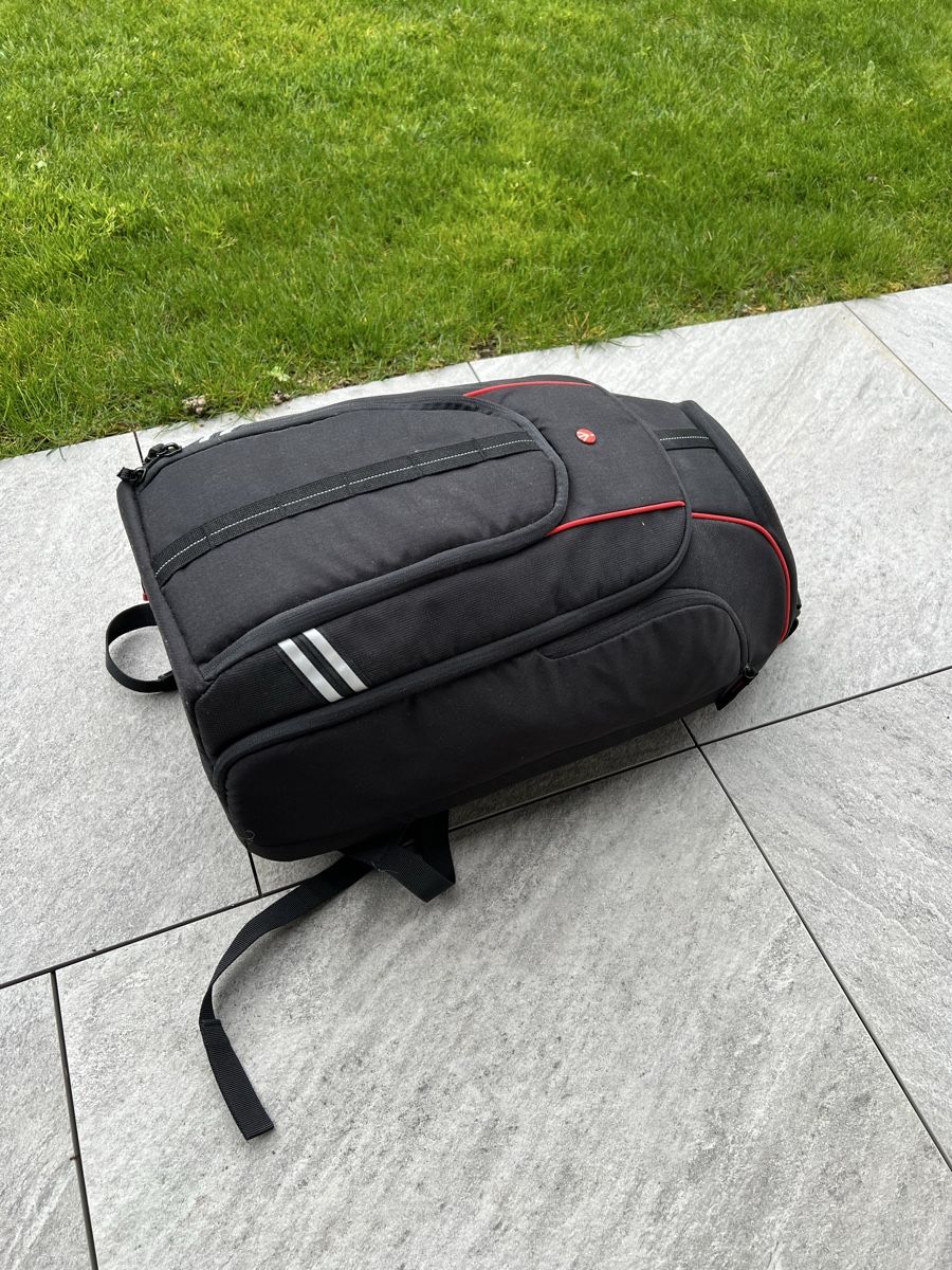 Manfrotto Zaini: MANFROTTO Drone Backpack D1 – Nuovo (secondo la descrizione) da Schönenwerd venduto da alfred460