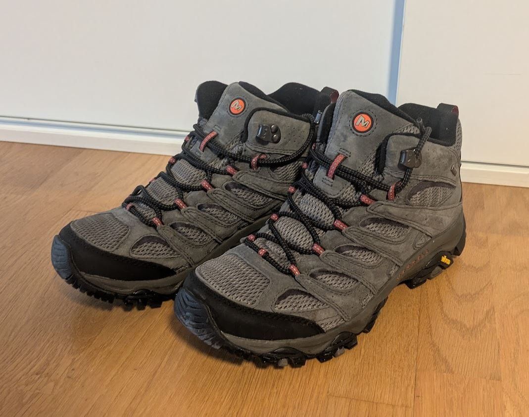 Merrell Scarpe da uomo: Wanderschuhe 43/44 neuwertig – Usato da St.Gallen venduto da Jens8