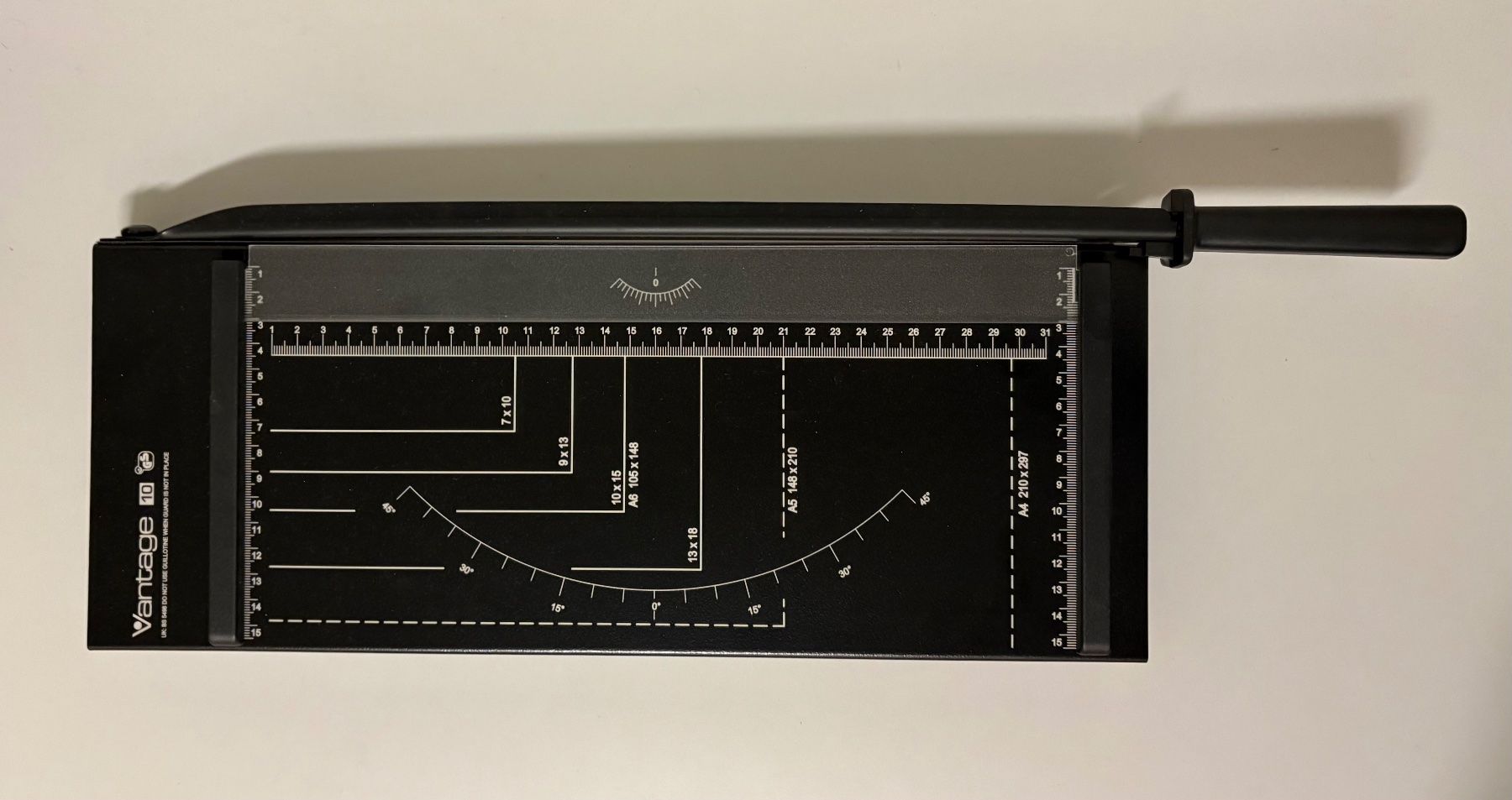 Tutte le macchine: Schneidemaschine – Nuovo e nell'imballaggio originale da Basel venduto da tif_m2h6 2