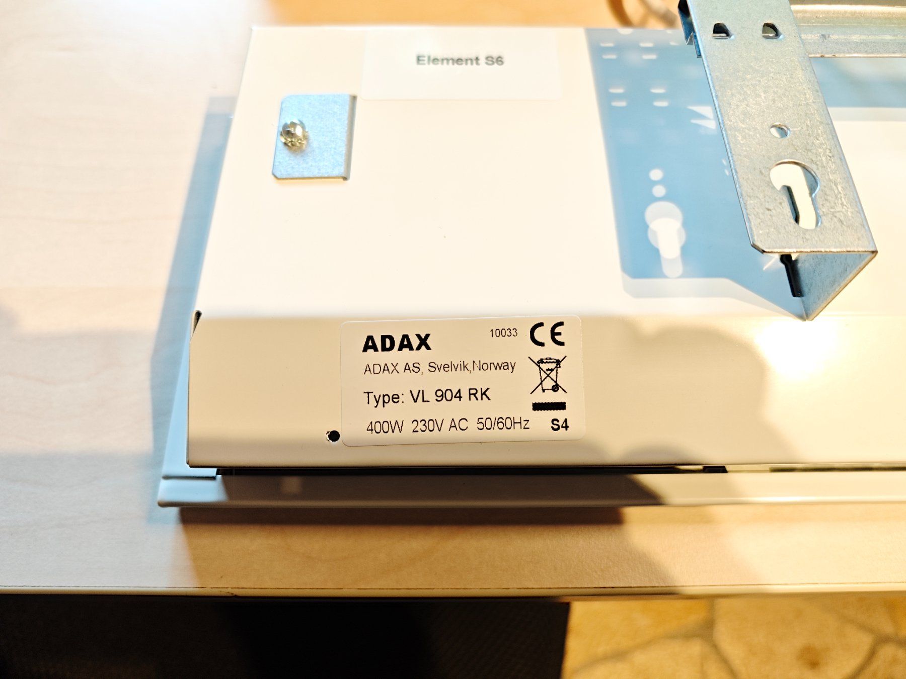 Radiatori: Heizung Elektrisch Adax 400watt – Nuovo e nell'imballaggio originale da Pfäffikon ZH venduto da 1252 5