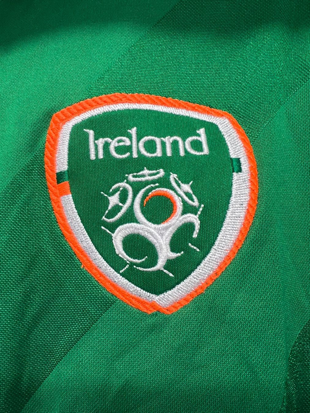 Umbro Canottiere & Pantaloni: Umbro Ireland Trikot 2016-2017 – Usato da Cully venduto da DealerPrice 2
