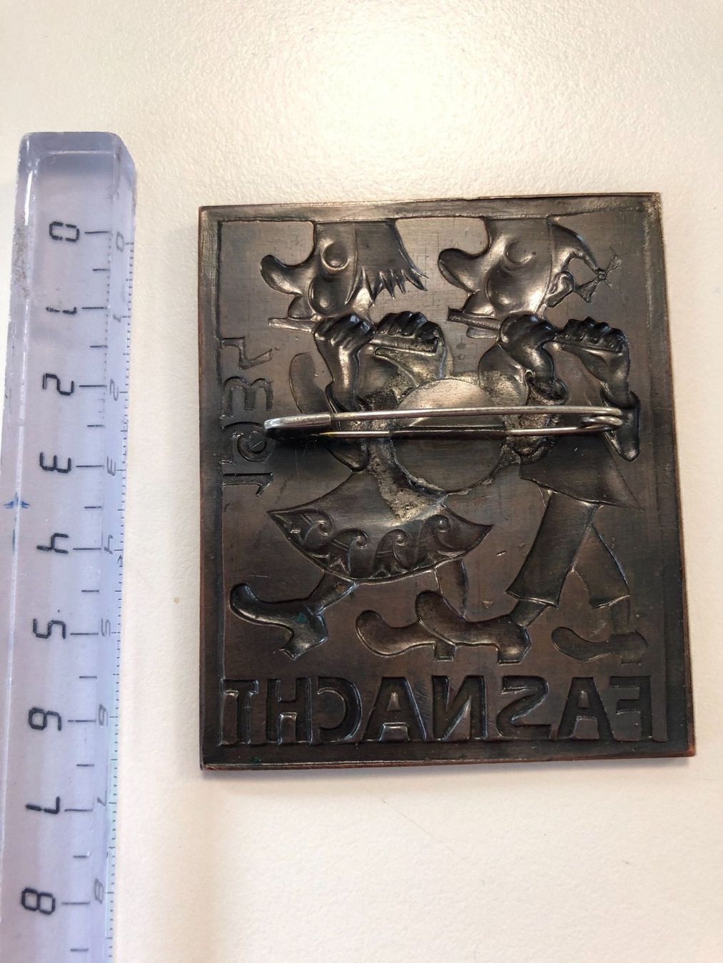 Plaketten & Abzeichen: Basel ZUGSPLAKETTE Kupfer klein 1934 ** – Gebraucht aus Basel von fasnachtsoutlet1965 1
