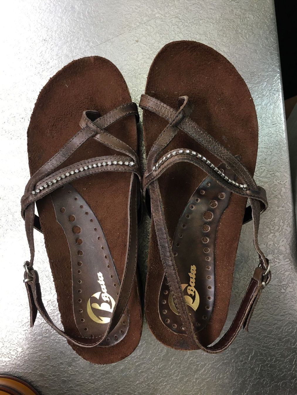 Chaussures femmes: Bata moderne Sommerschuhe - neu Gr 36 – D'occasion à Bern par rewe45