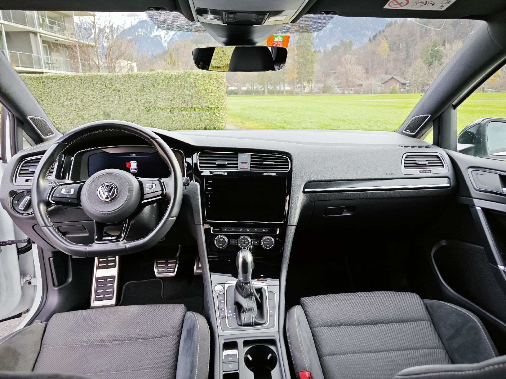 VW Automobili: VW Golf R 2.0 TSI 4 Motion – Usato da Interlaken venduto da marfis 5