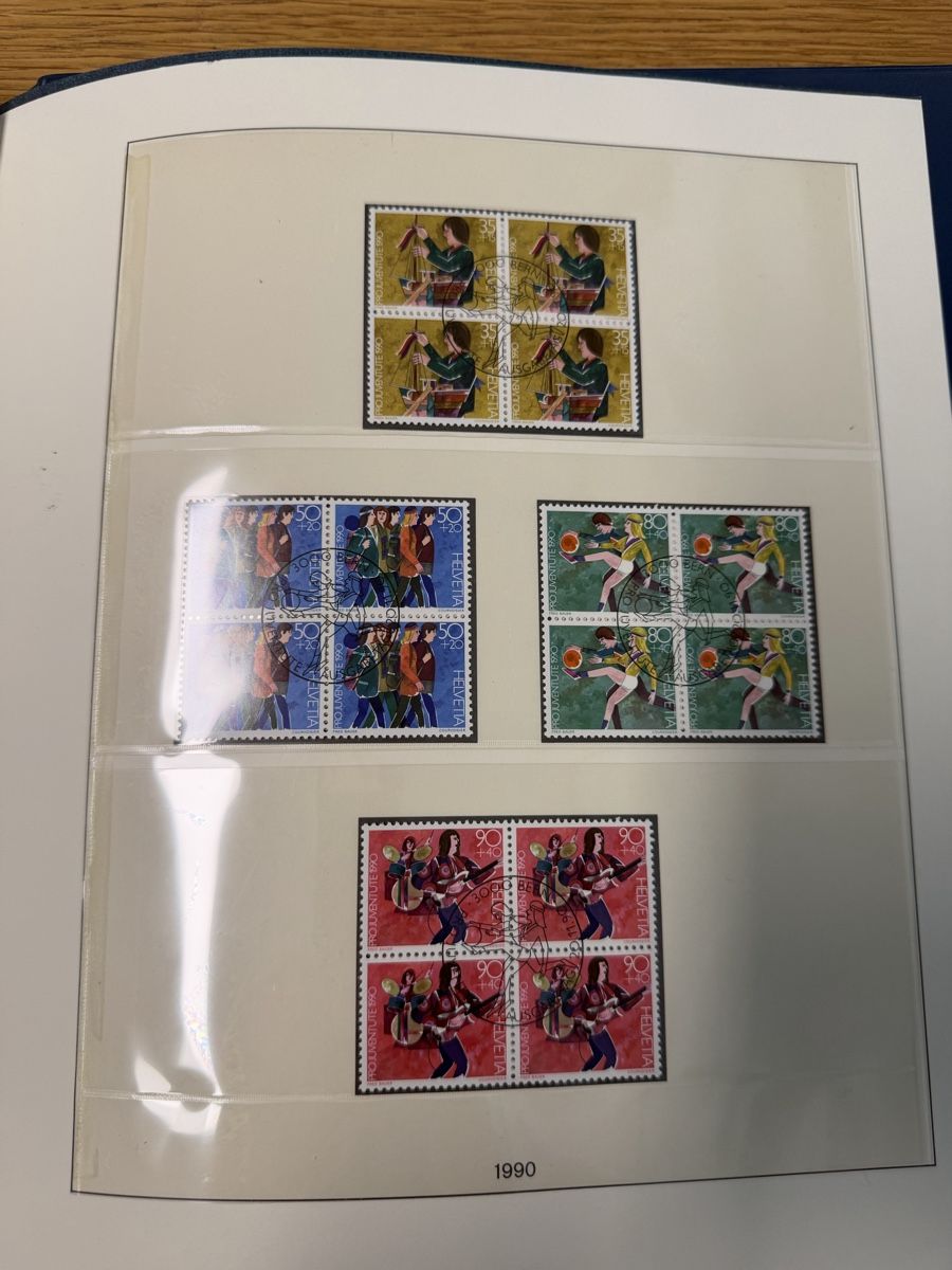 Alle Briefmarken: Album mit 4er Blöcke 1981 bis 1990 – Neu (gemäss Beschreibung) aus Murgenthal von Tina_4055 9