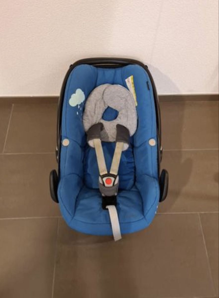 Maxi-Cosi Auto-Kindersitze: Maxicosi Babyschale Pebble plus Basisstation Isofix – Gebraucht aus Würenlos von sue_wp8k