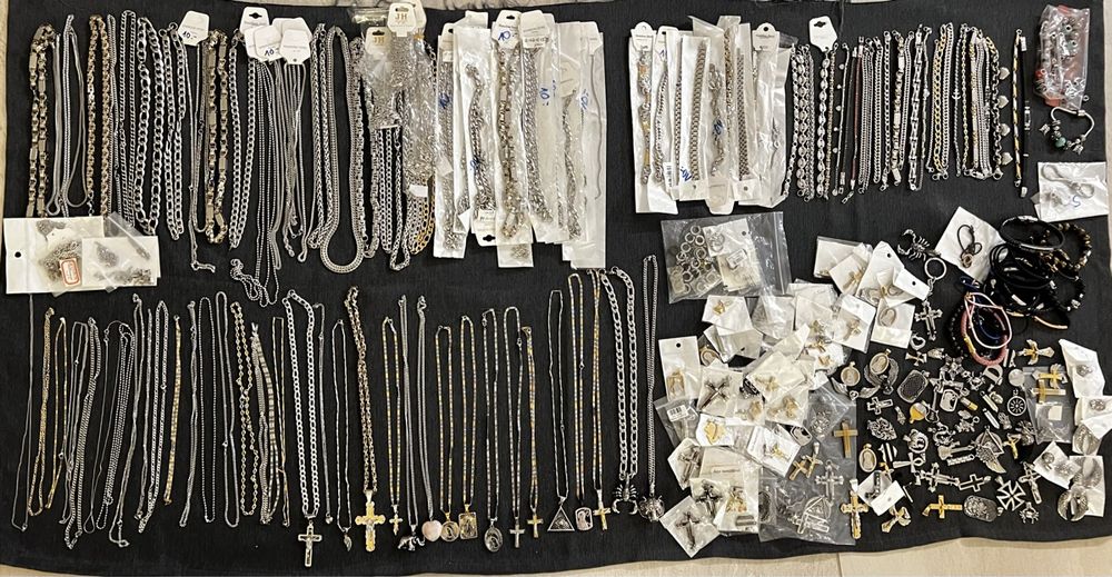 Lot Schmuck, Edelstahl, NEU, Handelsware, 388 Stück! (Neu (gemäss ...