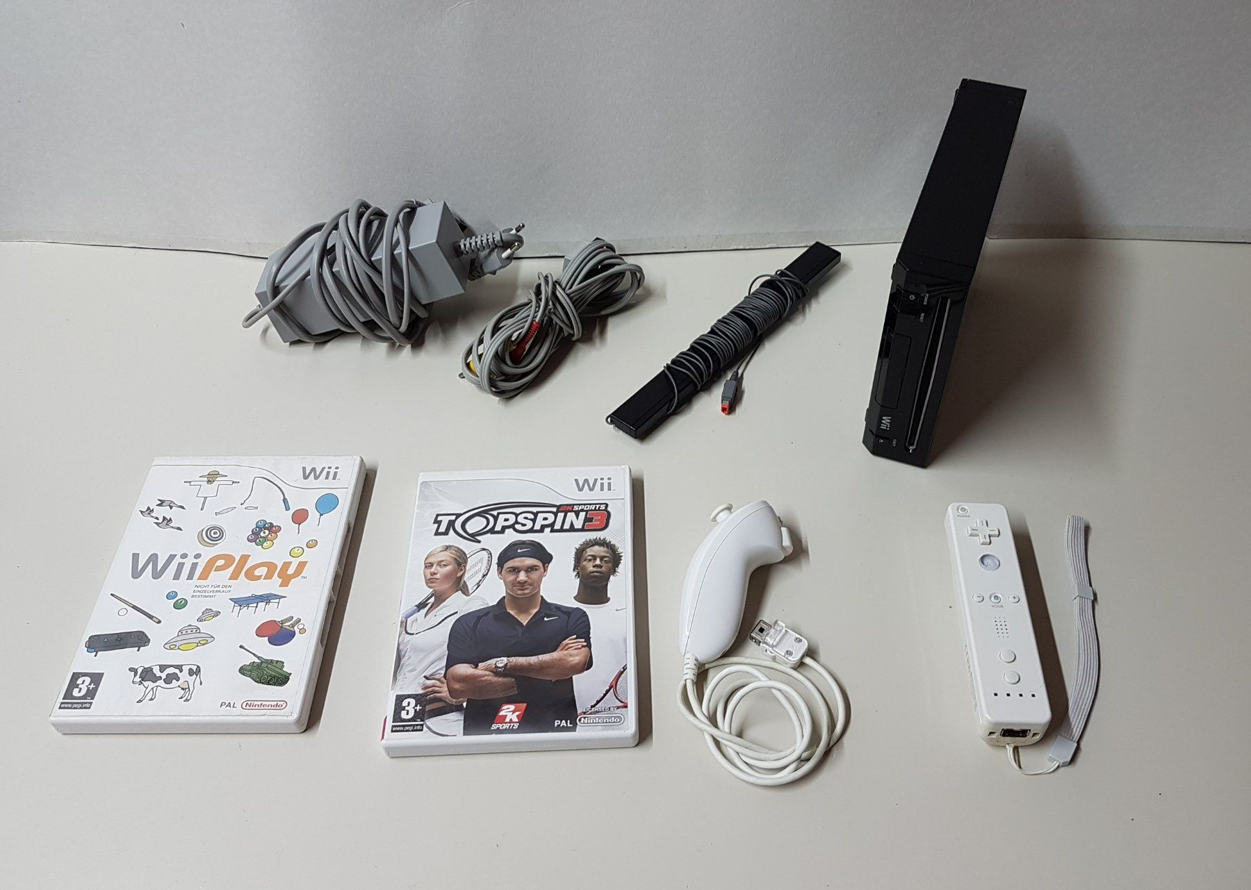 Nintendo Console: Wii Konsole mit Zubehör – Usato da Schüpfheim venduto da Games_Spielkonsolen