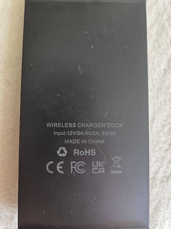 Caricabatterie: Chargeur sans fil de 3 appareils  – Usato da Cudrefin venduto da SimSone1 4