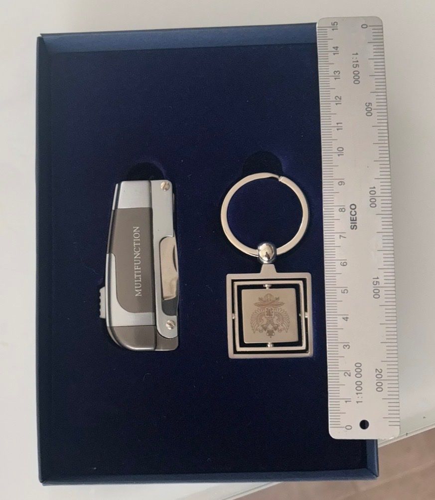 Tutti gli attrezzi: Briquet multifonction et porte-clés, neuf Fédération Russie. – Nuovo e nell'imballaggio originale da Corsier GE venduto da Bicio66 7