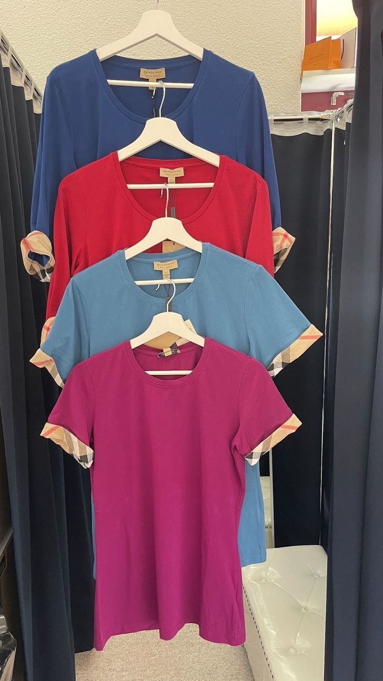 Burberry T-shirt: Burberry T-Shirt – Nuovo e nell'imballaggio originale da Lachen SZ venduto da HelvetiaLuxury 4