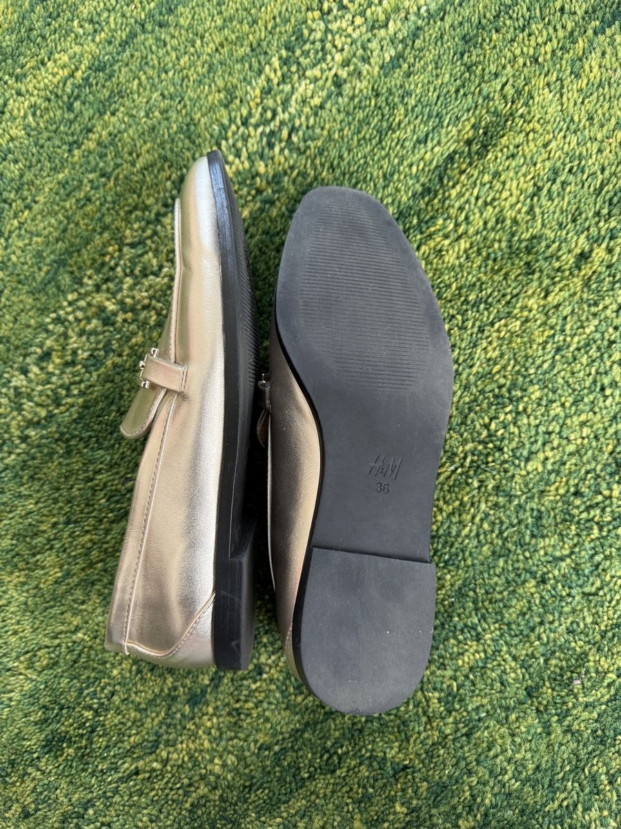 H&M Herrenschuhe: H&M gold loafers 36 – Gebraucht aus Zürich von Allwelcome 5