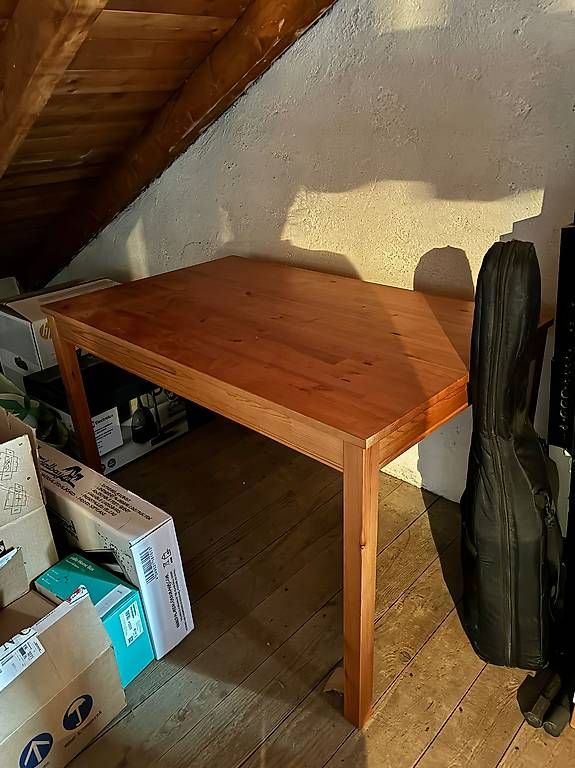 Tavoli: Schöner Holztisch – Usato da Bern venduto da Fabiobernardi 1