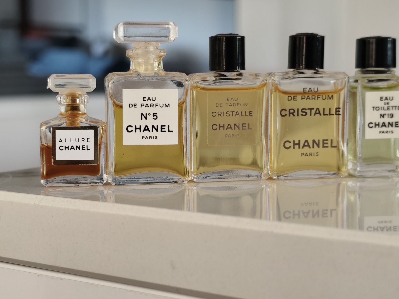 Chanel Profumi & Eau de Toilette: Parfume collection miniature . Chanel & Guerlain – Usato da Männedorf venduto da Ursik_OnlineShop 1