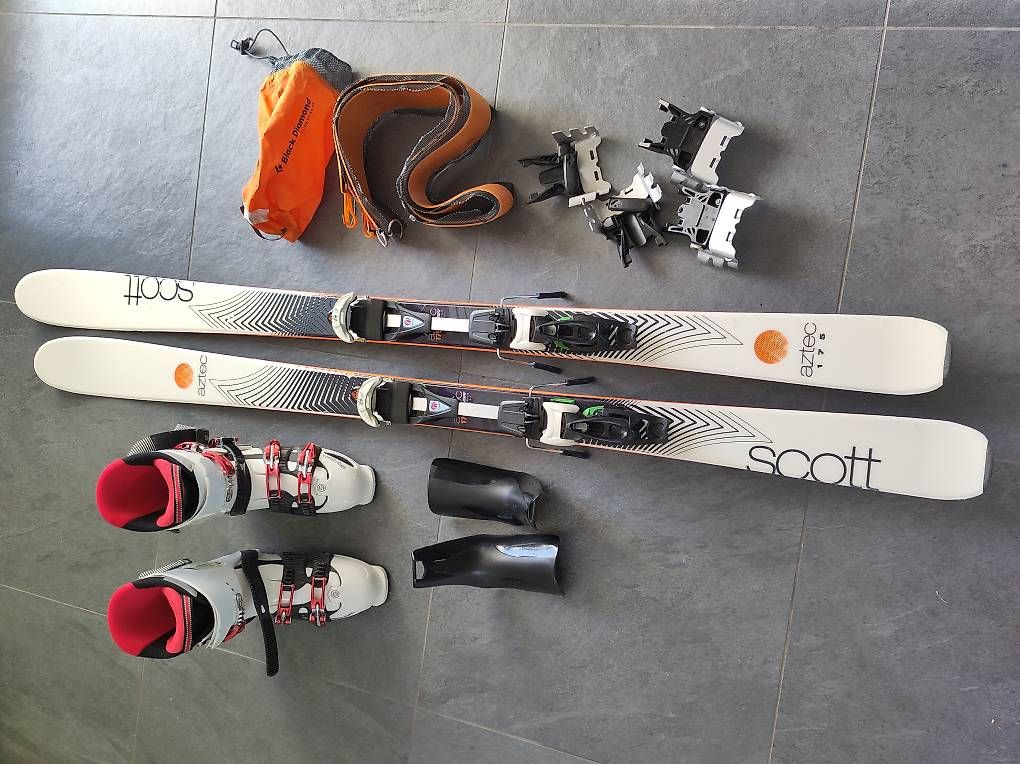 Skis: Sci per escursionismi, pelli, ramponi e scarponi – Gebraucht aus Moghegno von ZioFiasco