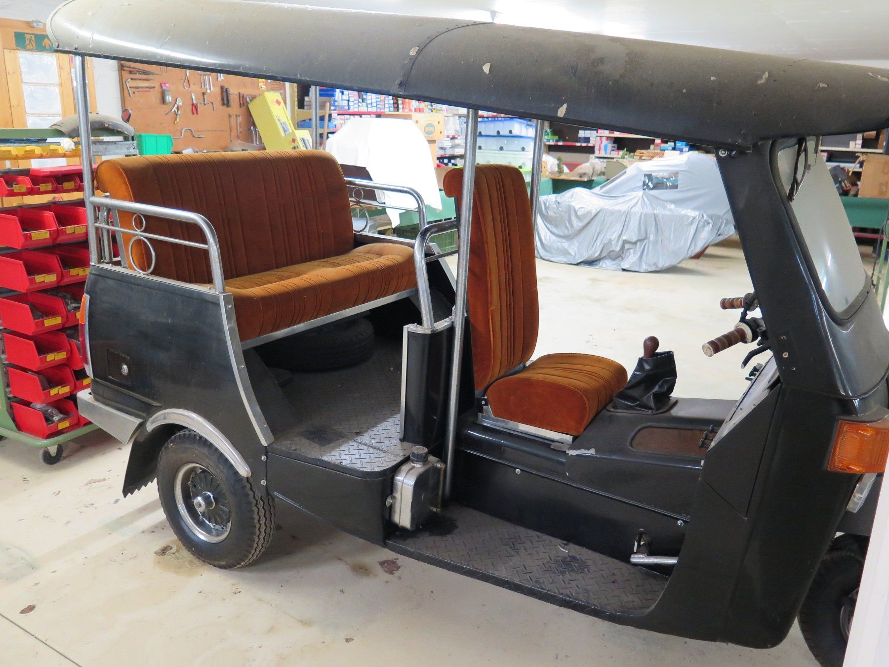 Veicoli commerciali: Tuk Tuk Original Thailand – Difettoso da Meisterschwanden venduto da Curriculum 7