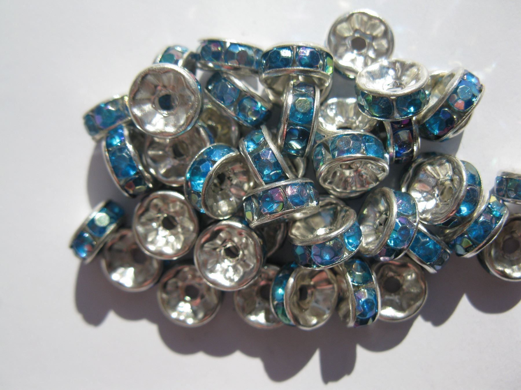 Perle (finte): 20 Strass Rondellen hellblau AB, 8mm – Nuovo e nell'imballaggio originale da St. Margarethen TG venduto da LuanaKa 1