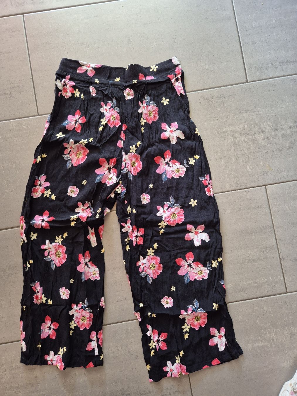 Tally Weijl Pantaloni: Sommerhose Gr. 40 – Usato da Mörschwil venduto da minggeli12