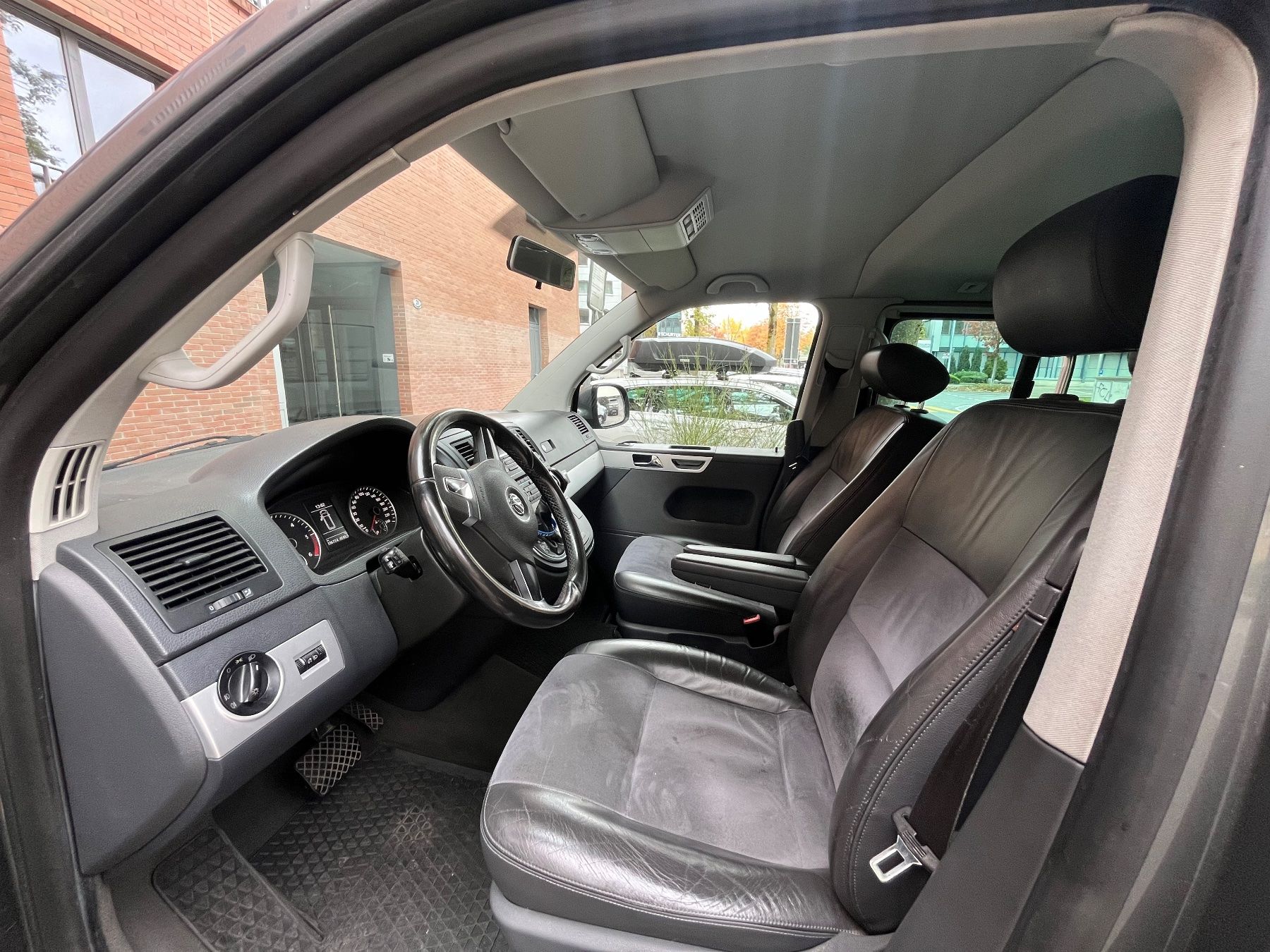 VW Autos: VW T5 Mulitivan TDI – D'occasion à Luzern par McSeiler 2