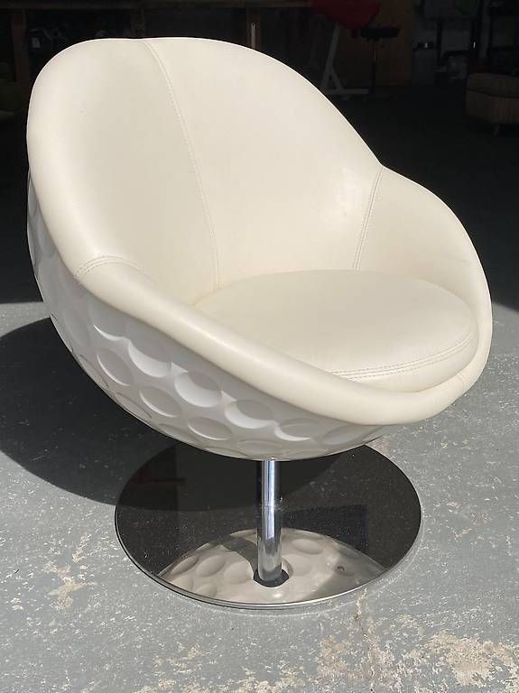Poltrone: Designer Golfballsessel – Usato da willerzell venduto da sattler95