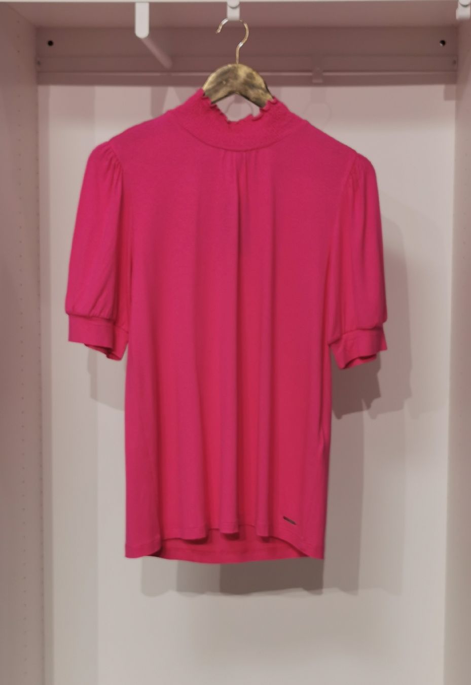 T-Shirts: Damen Tshirt – Neu und originalverpackt aus Bad Ragaz von chenk24