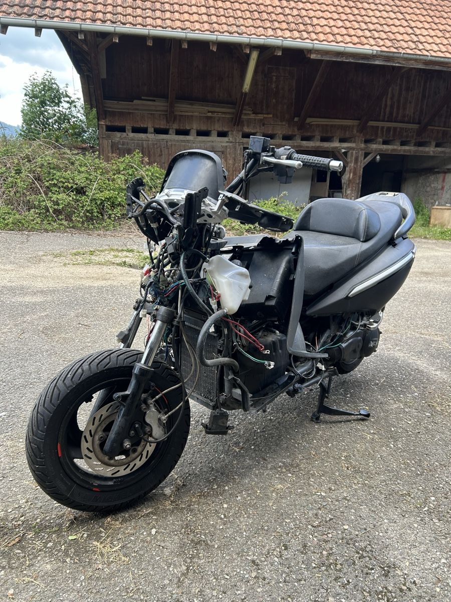 Sym Scooters: Sym 125 GTS EVO – Défectueux à Bassecourt par salvo190 1