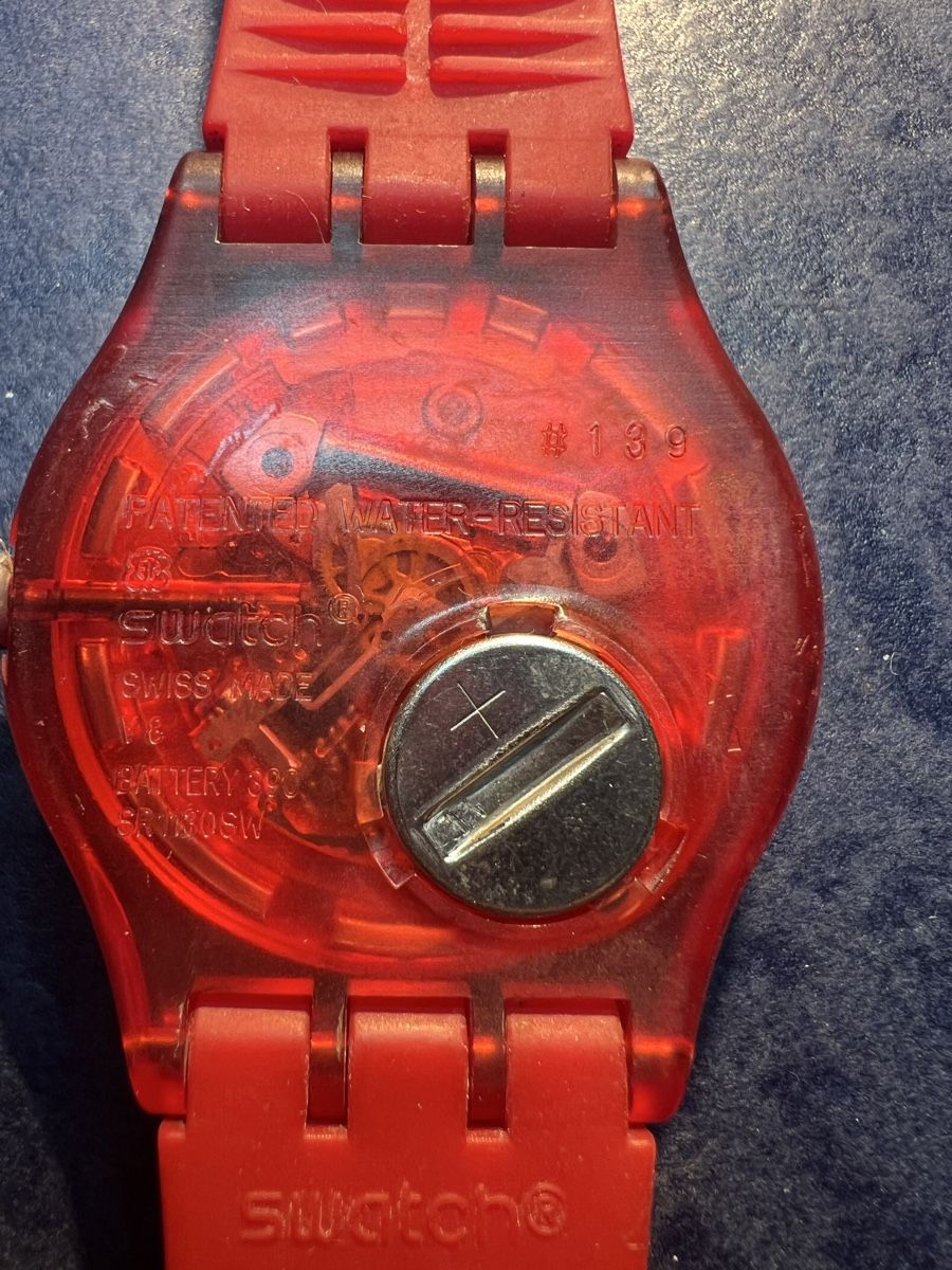Swatch Uhren: Swatch Red Rebel – Gebraucht aus Laufen von groove60 2