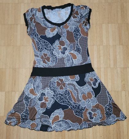 16. Robe d'été Norwiss taille 38, motifs fleuris