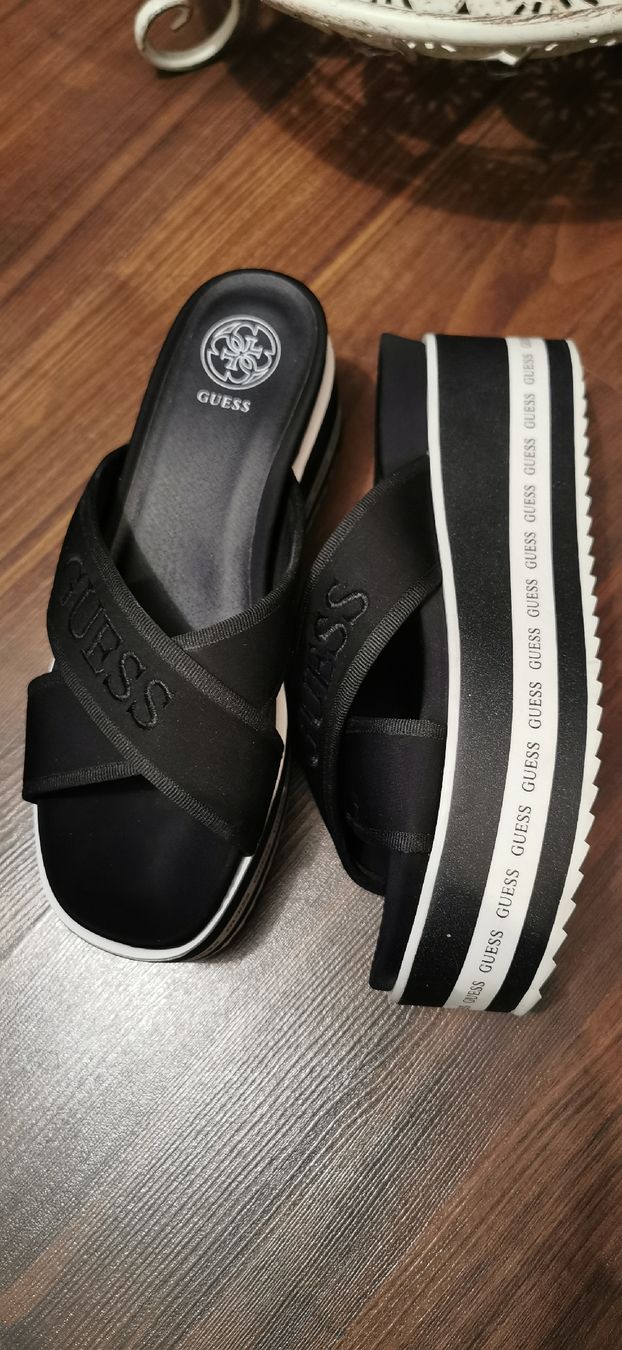 Guess Scarpe da donna: Guess Pantoletten – Usato da schaffhausen venduto da kucukaga 3