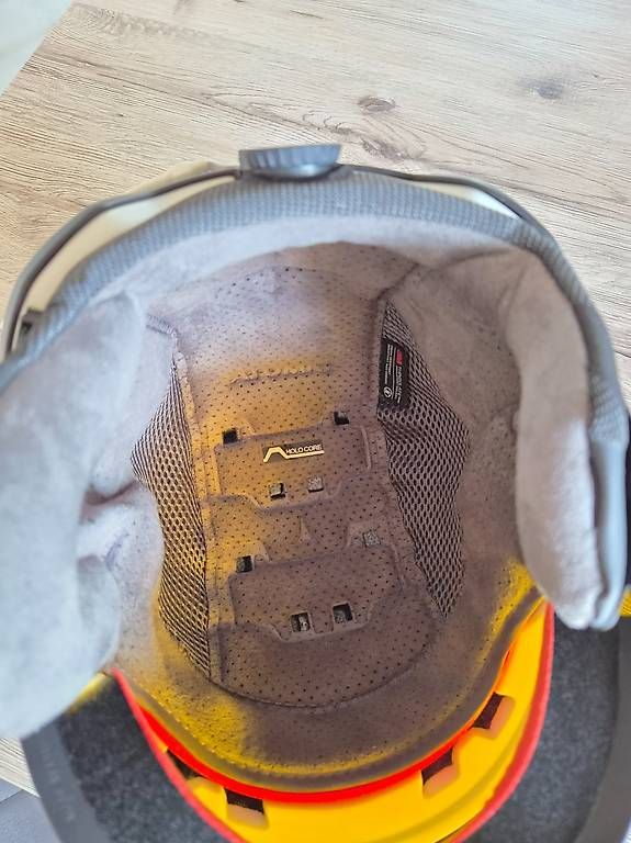 Casques: Atomic Skihelm – Neuf avec emballage d'origine à Uffikon par chregu63 1