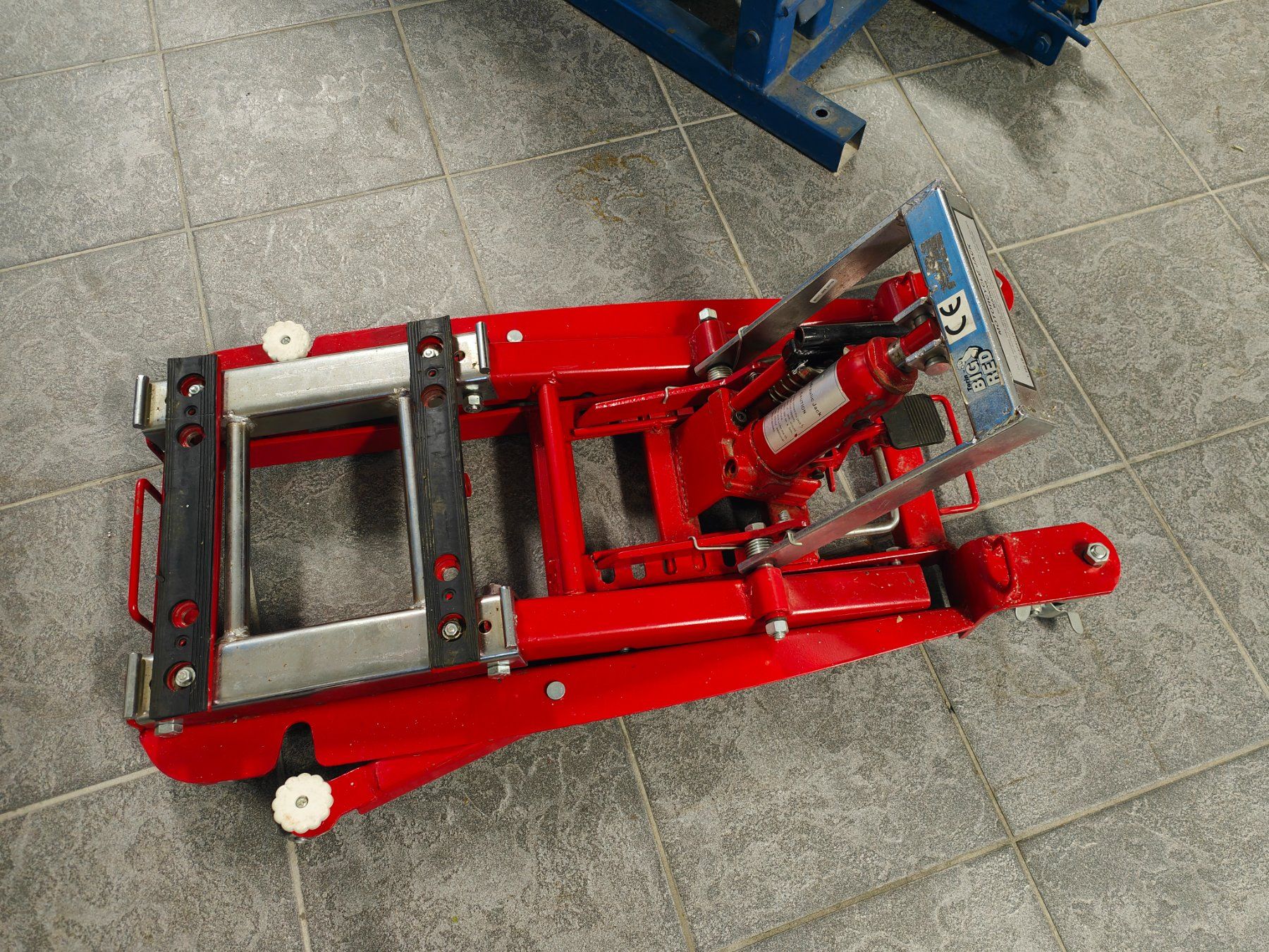 Piattaforme elevatrici: Motorrad Hebebühne hydraulisch – Usato da Niederrohrdorf venduto da Tizianob 1