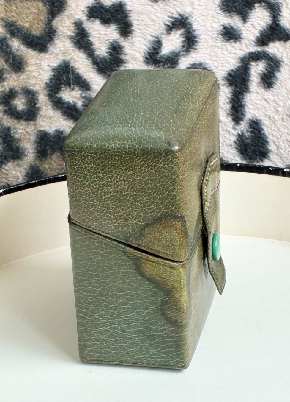Flaconi: Vintage Reiseetui mit 2 Parfumflacons – Usato da Kloten venduto da Nephty 7