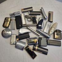 Feuerzeug Sammlung, viele verschiedene Modelle