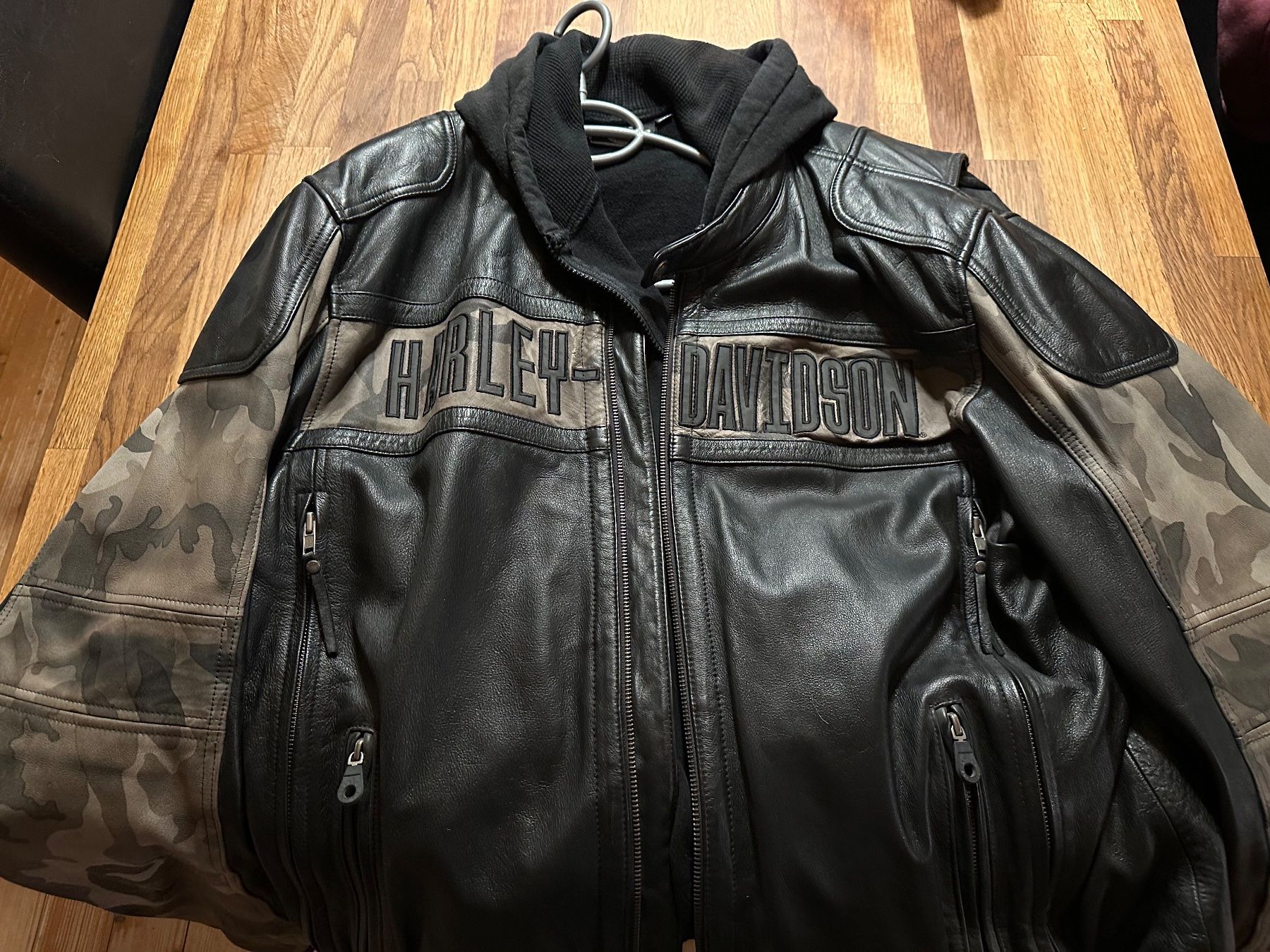 Harley-Davidson Giacche: Original Harley Davidson Lederjacke 2XL – Usato da Kaltenbach venduto da Dogsen