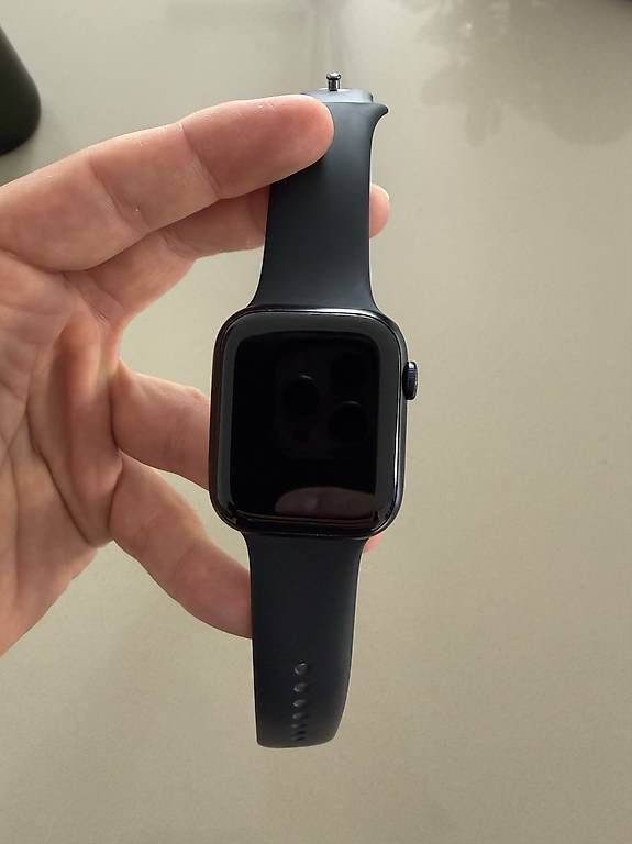 Smartwatch: Apple Watch Series 8 – D'occasion à Affoltern am Albis par MarkoCCN 2