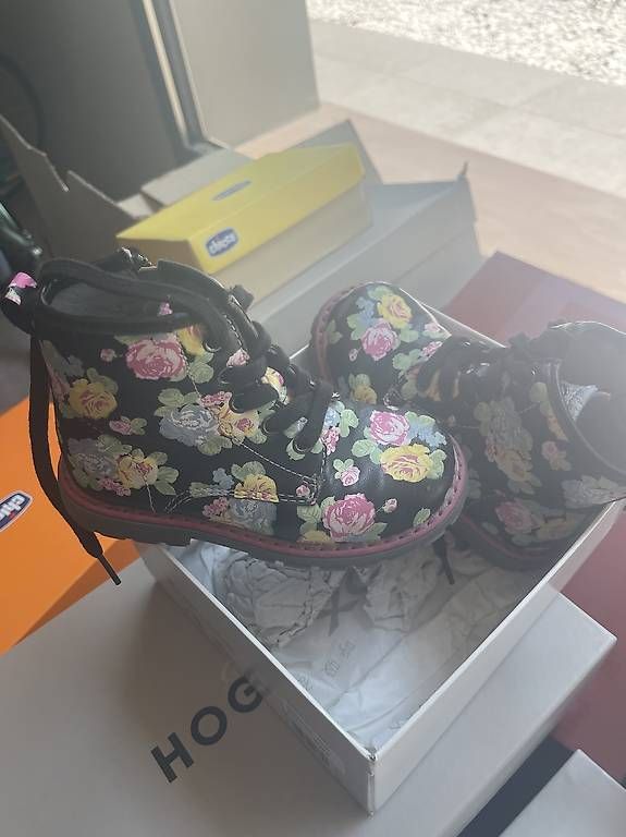 Scarpe da donna: anfibi Chicco – Usato da Lugano venduto da naz_zkg8