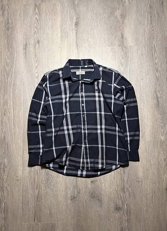 Camicette: Chemise Burberry – Usato da Cheseaux-Lausanne venduto da mad_mnv2