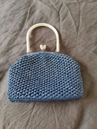 Vintage 50s 60s blue woven lined purse white Bakelite handle