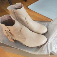 LEDER Stiefeletten, Gr. 39, NEU