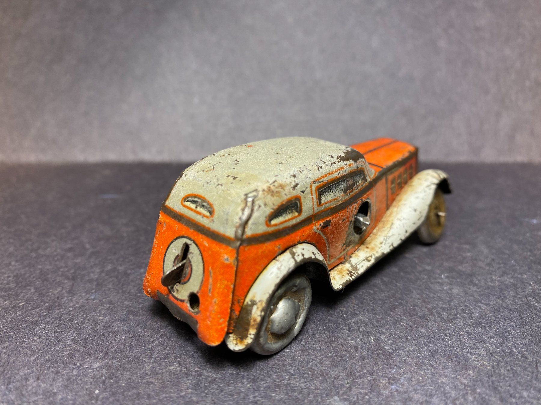 Jouets: Blechauto Oldtimer Vorkrieg – Défectueux à Spiez par Mlandcruiser 5