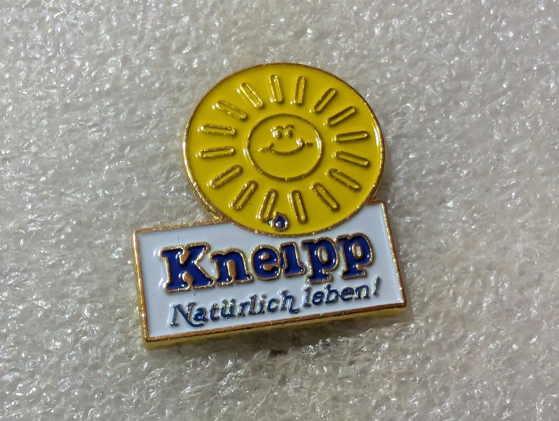 Placchette & Badge: Ansteckpin 140: Kneipp – Usato da Oppligen venduto da Pin-Fall-Shop