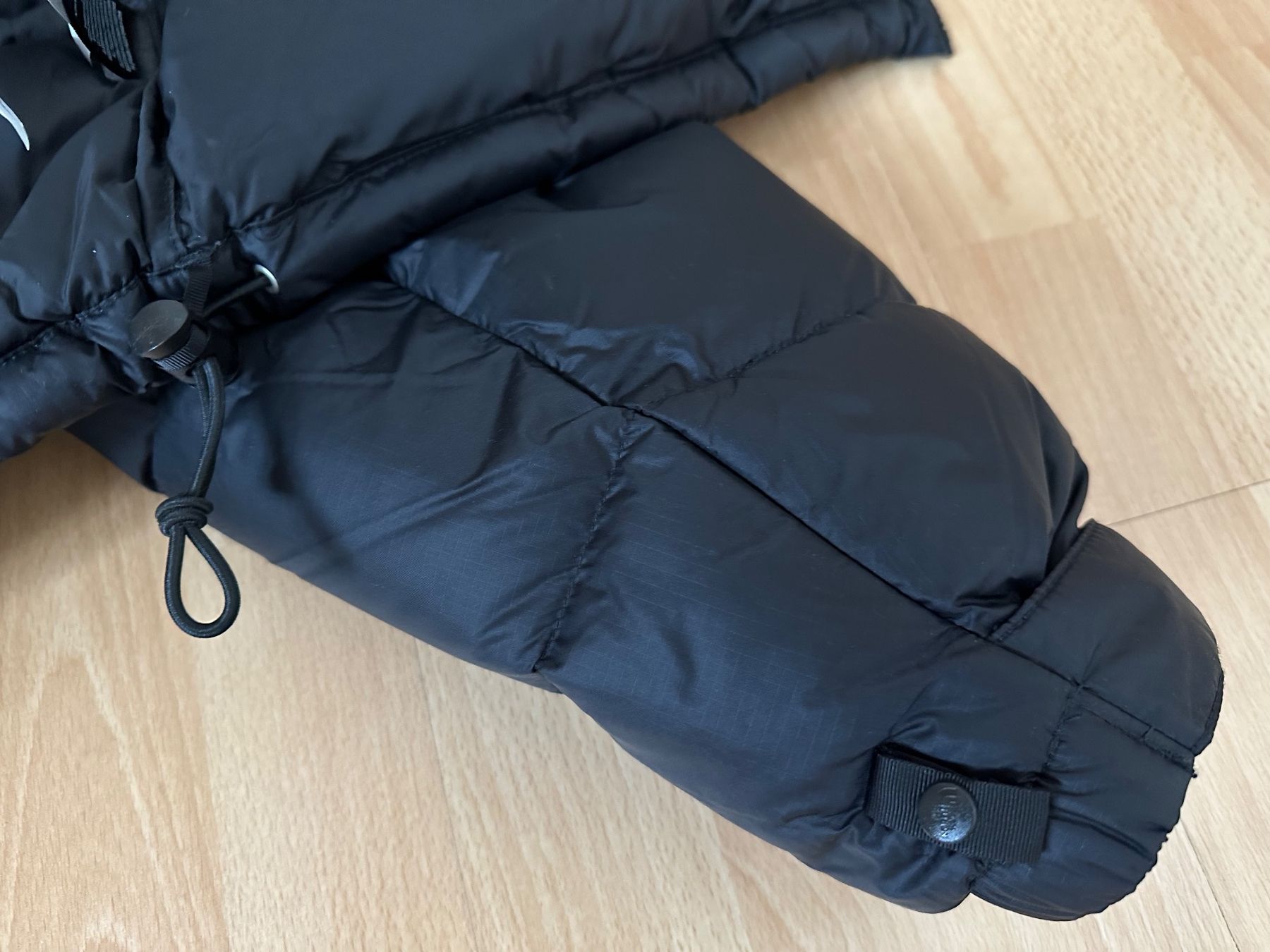 North Face Giacche: The North Face Nutspe 700 black NEU – Nuovo e nell'imballaggio originale da Chur venduto da Sim7000 2