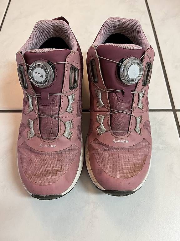 Scarpe per ragazze: Vado GoreTex halb hoch Schuhe 36 – Usato da Oberrieden venduto da Fige11