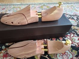 Embauchoir shoe trees cedar wood size 42 new condition