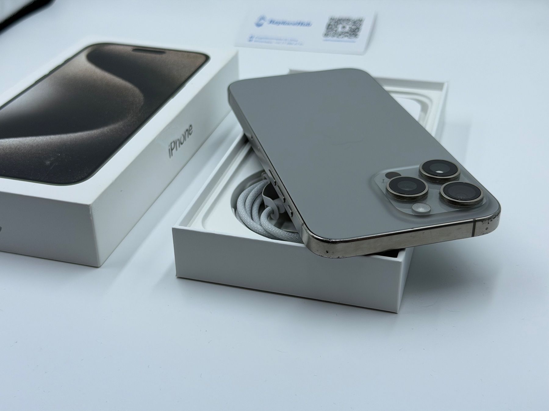 Apple Telefoni cellulari / Smartphones: Apple iPhone 15 Pro Max - 1TB | Wie neu – Usato da Chur venduto da ReplaceHub
