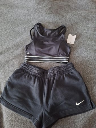 Nike Hot pants und Sport BH