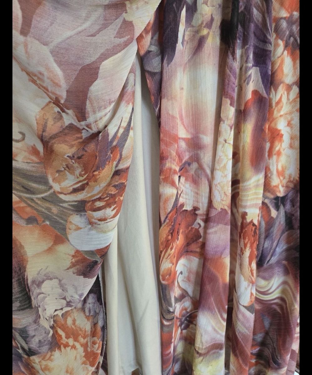Vestiti: Kleid mit Blumenmuster Grösse 42 neuwertig – Nuovo (secondo la descrizione) da Au ZH venduto da FMRF 3