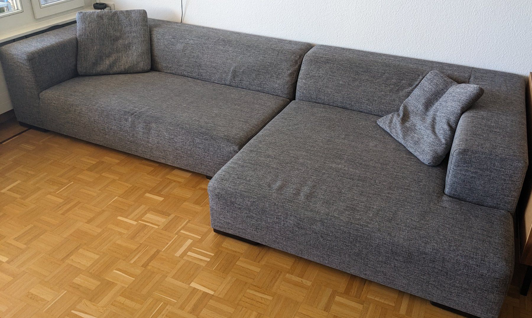Interio Sofas: Grand canapé d'angle Interio – Gebraucht aus Genève von lemner