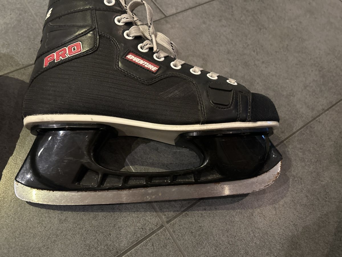 Pattini da ghiaccio: Schlittschuhe Adventure Pro, Grösse 46 – Usato da Mühledorf SO venduto da Dania77 9