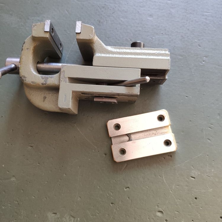 Étau D'horloger Bergeon 5674 - Pour Utiliser Avec Modèle 5700-Z, Outil Professionnel Suisse